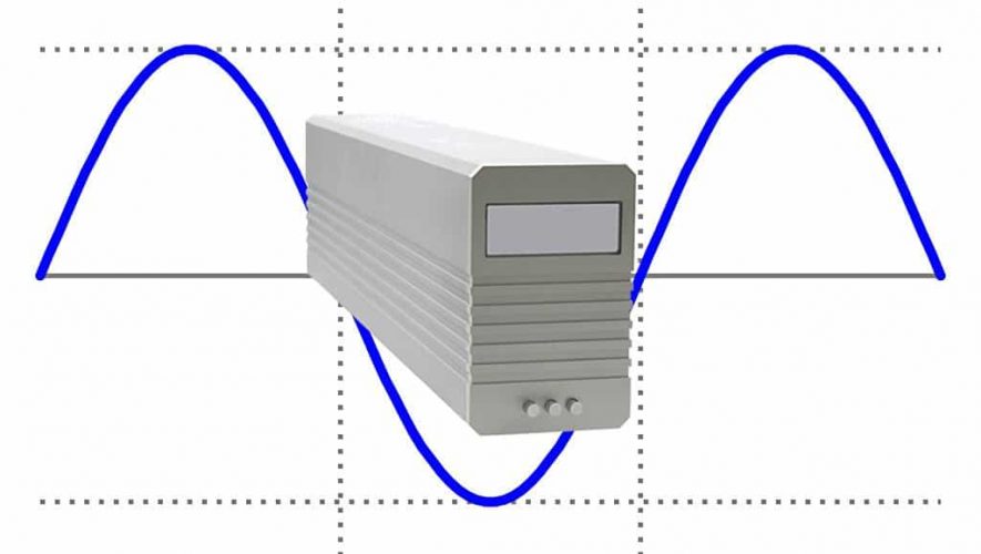 De IsoTek EVO3 Genesis One (bron sinus-achtergrond: https://commons.wikimedia.org/wiki/File:Simple_sine_wave.svg)