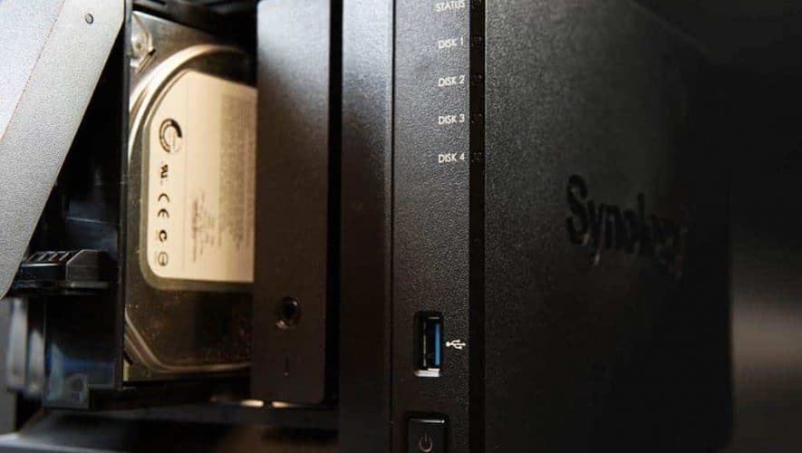 Synology DS418 play